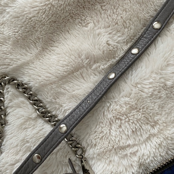 Rebecca Minkoff Mini 5 zip bag - good used condition - Picture 9 of 12